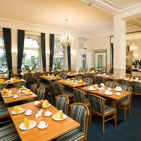 Hotel Königshof 3*