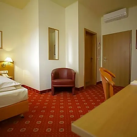Koenigshof Hotel 3*
