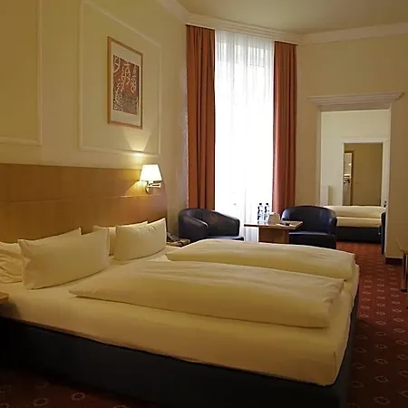 Koenigshof Hotel 3*