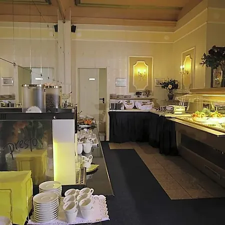 Koenigshof Hotel 3*