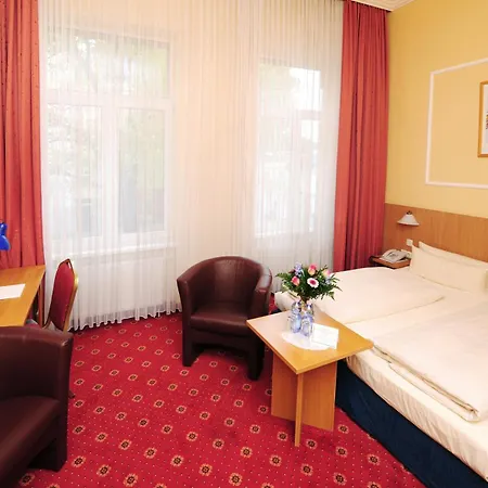 Koenigshof Hotel 3*